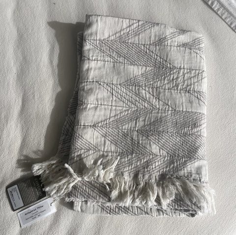 Arrowhead Coyuchi Throw Blanket - Earth